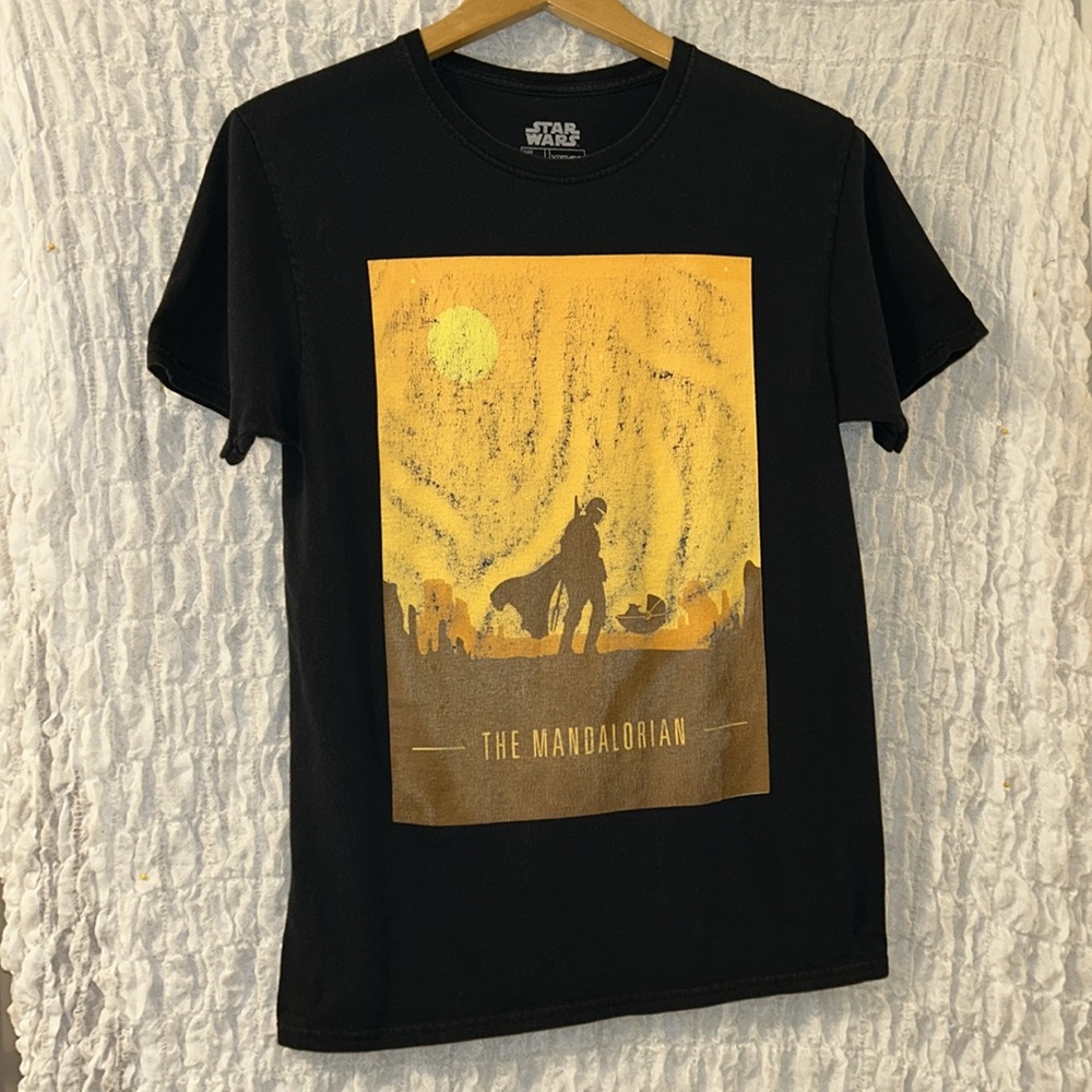 Star Wars ‘The Mandalorian’ Black T-Shirt, Cotton, Size: Small